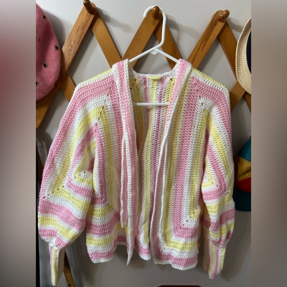 Vintage Sweaters - HandKnit Cottagecore Sweater